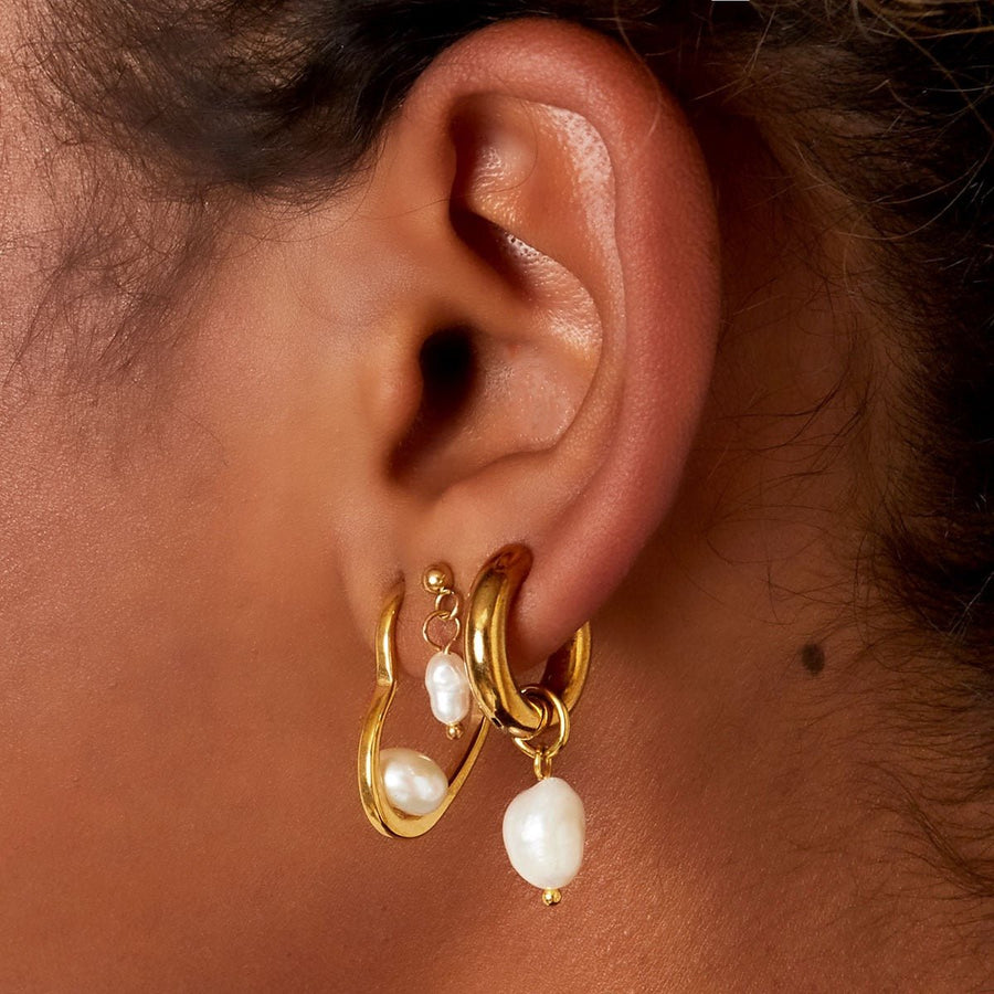 Banou Hoop Earrings - 18K Gold-plated Freshpearl Stainless Steel - Yasèmia