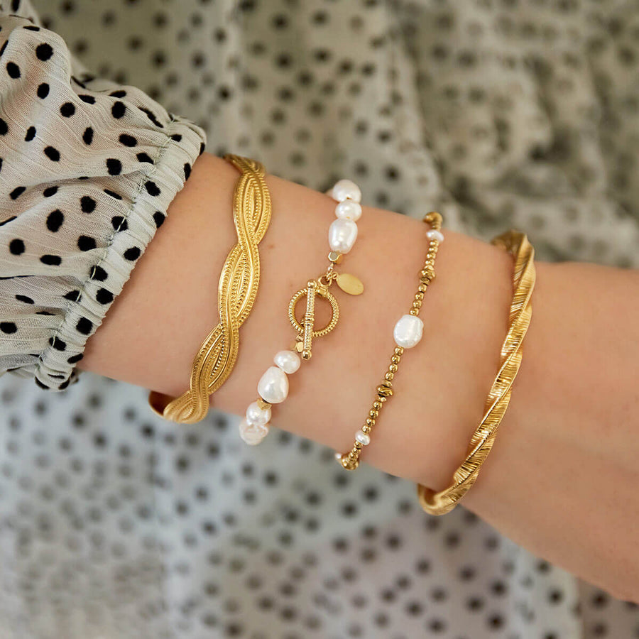 Dayla Bracelet - 18K Gold-Plated Stainless Steel with Freshwater Pearls - Yasèmia