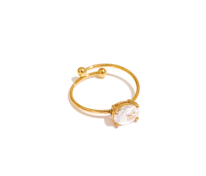 Nirah Ring - 18K Gold Plated Stainless Steel with Zircons - Yasèmia