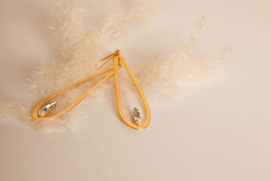 Pigalle Long Earrings - Gold Plated Bronze - Yasèmia